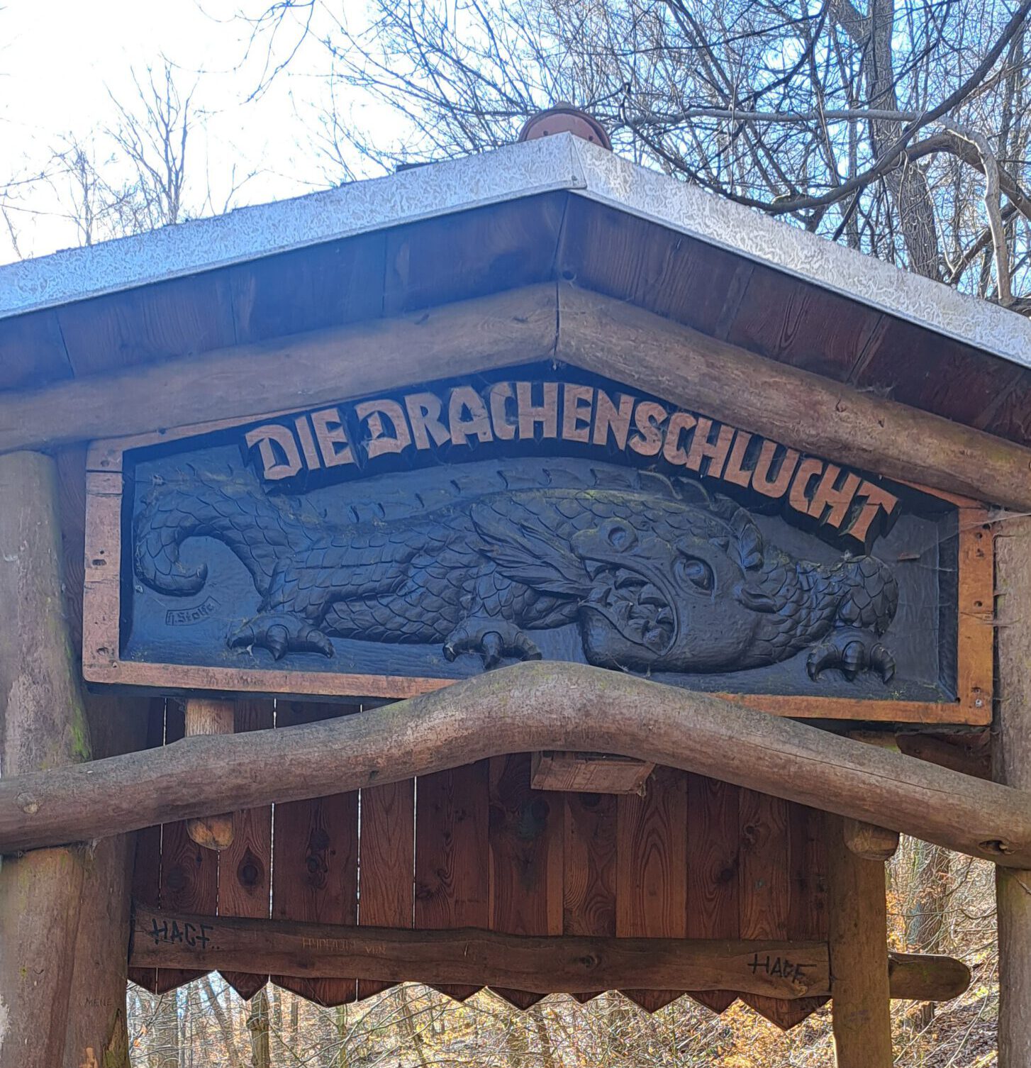 Wanderung durch die Drachenschlucht